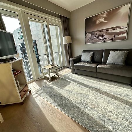 Charming Apartment Direct Access Beach Blankenberge Exteriör bild